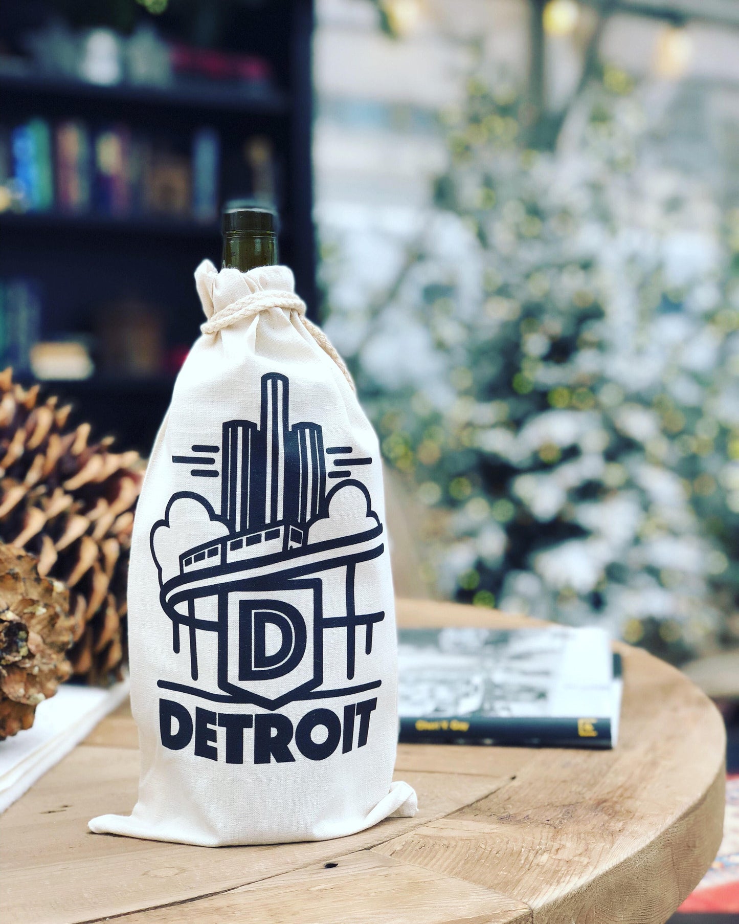 Detroit Wine Bag